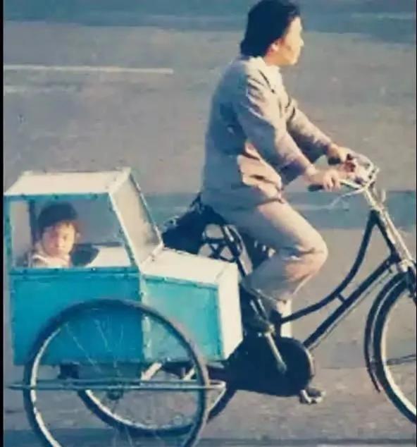 70年代的车坐过的不是一般人可惜现在没有了