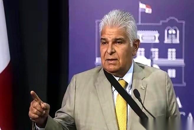 把整个港口像拔萝卜一样，连根拔起。一颗螺丝钉都不给你剩下。我看到有人问敢不敢