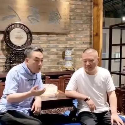 【著名相声演员杨议和杨威对郭德纲的态度对比，尽显人情世故，你怎么看？】各位看官