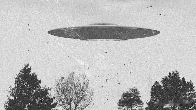 据报道，第二批不明飞行物/不明空中现象（UFO/UAP）文件预计很快就会发布。