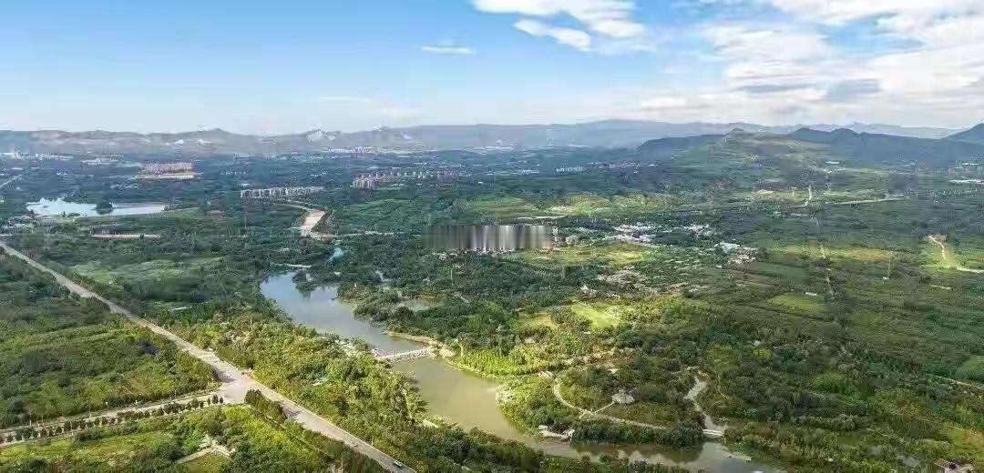 西四环向西再扩20公里，郑州那样才叫美！山水之城才能显城市之灵气！不知谁提出郑州