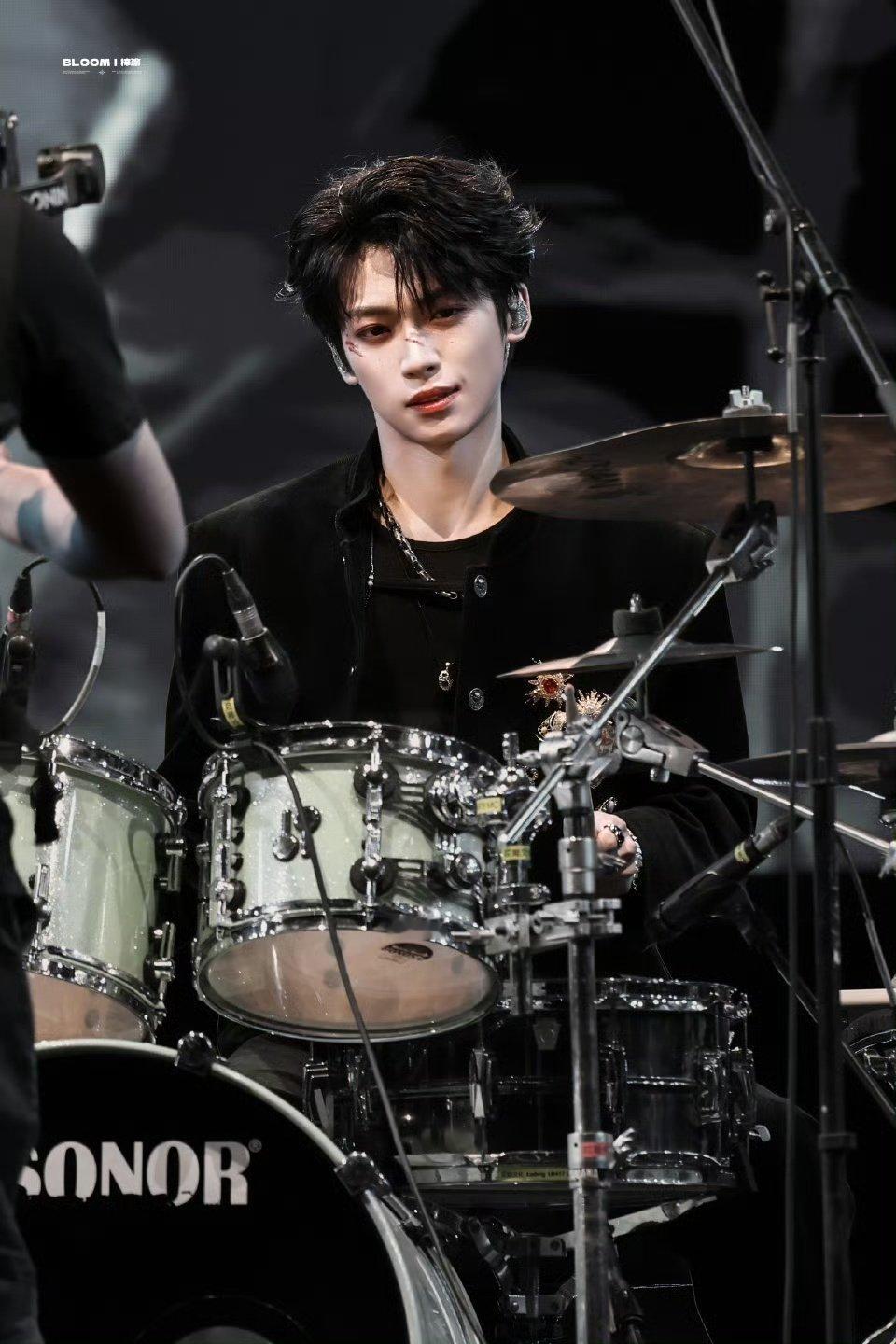 梓渝乐队鼓手梓渝乐队鼓手皮肤梓渝乐队鼓手！娱乐​​​