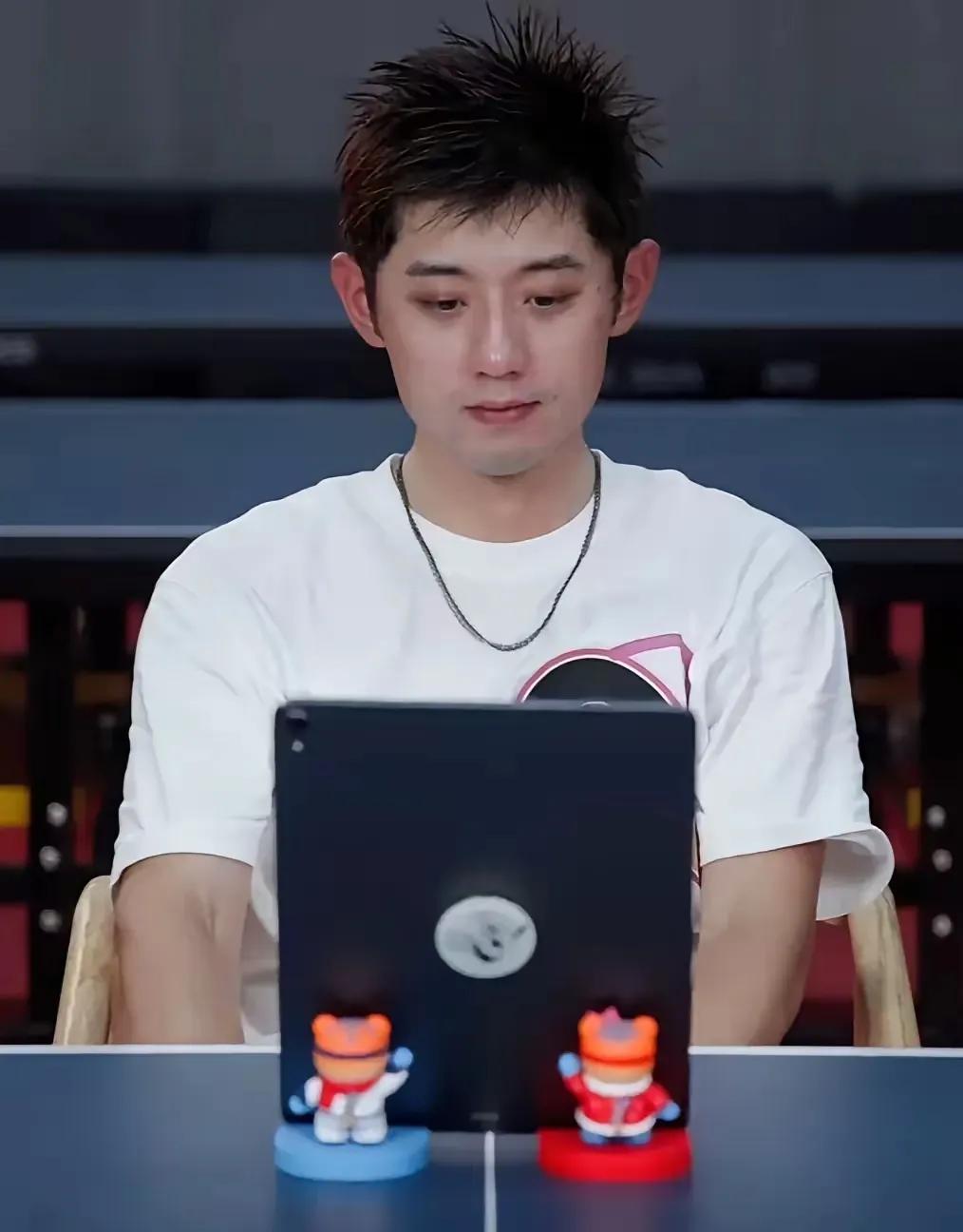 张继科那句预言在拉斯维加斯的球台上炸响：“0：3落后时所有运动员都没想过反败为胜