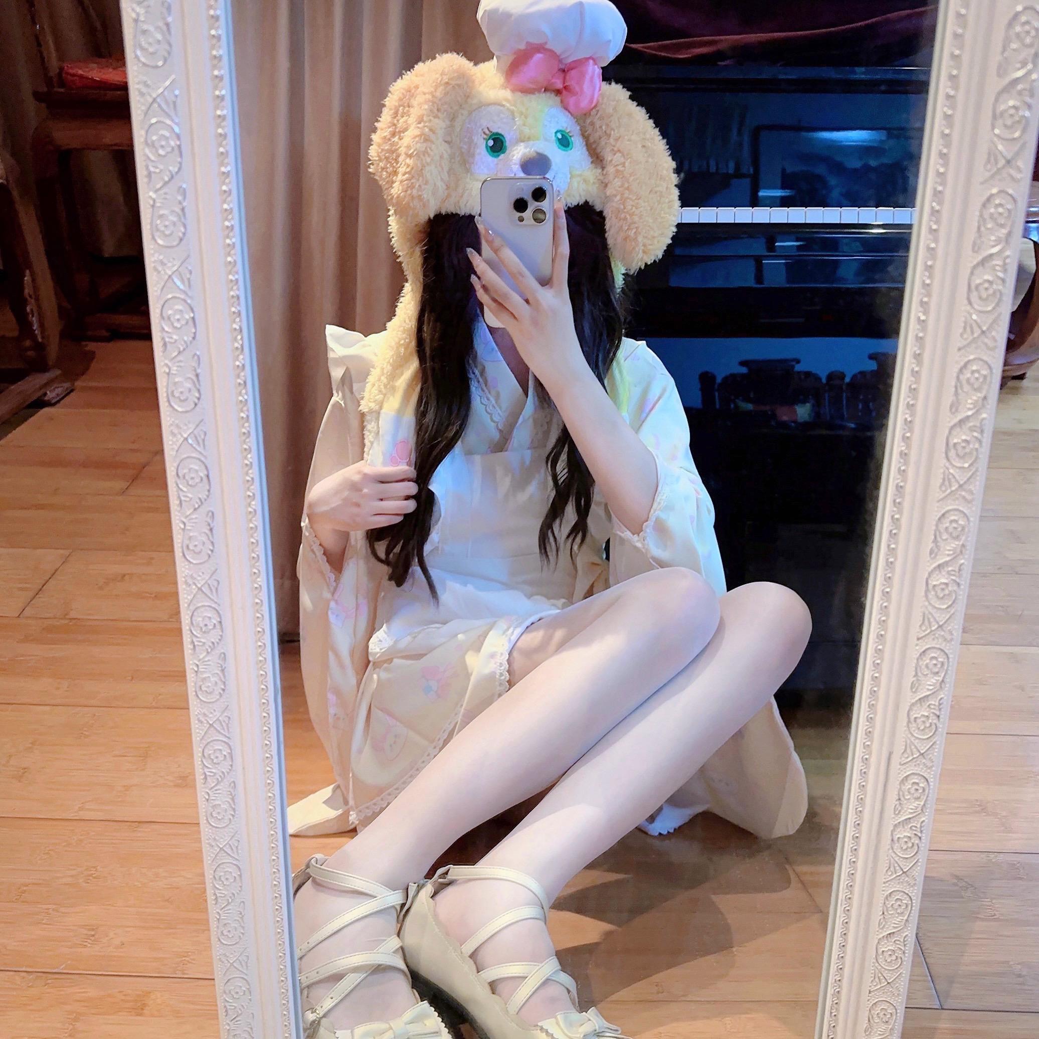 如果全世界都指责你 那姐姐蹲下来抱抱你