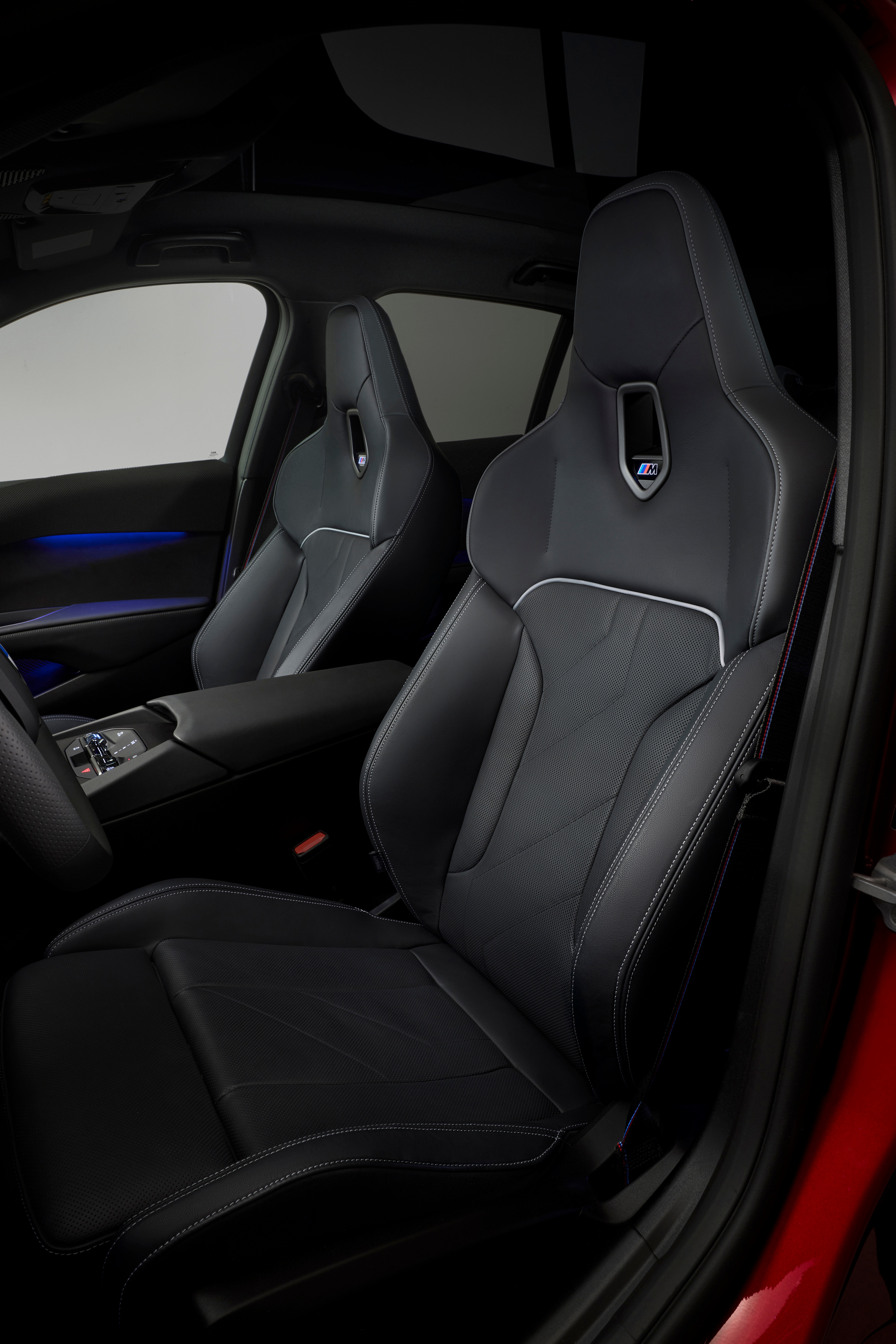 2027BMWM350xDrive#宝马##宝马3系#全新宝马3系燃油版在颜值方面是不是非常到位？满