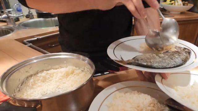 为什么欧美国家不吃米饭，而中国人喜欢吃米饭？一位外国友人体验过中国米饭之后说：他