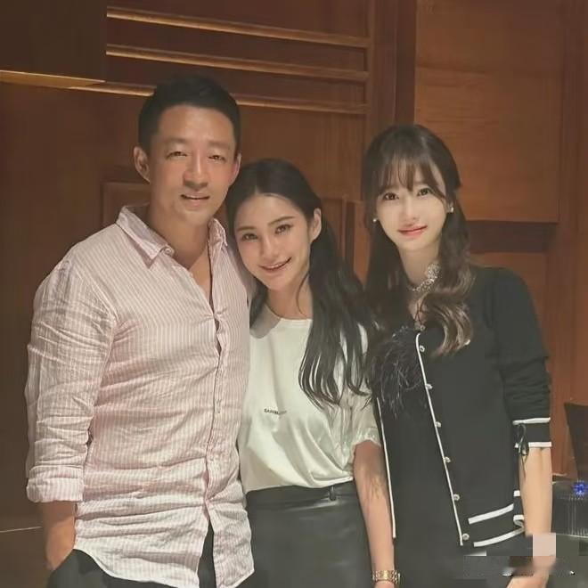 马筱梅也开始敢反抗汪小菲了！以前汪小菲喝醉酒就发酒疯，把她当员工一样挑刺，嫌她