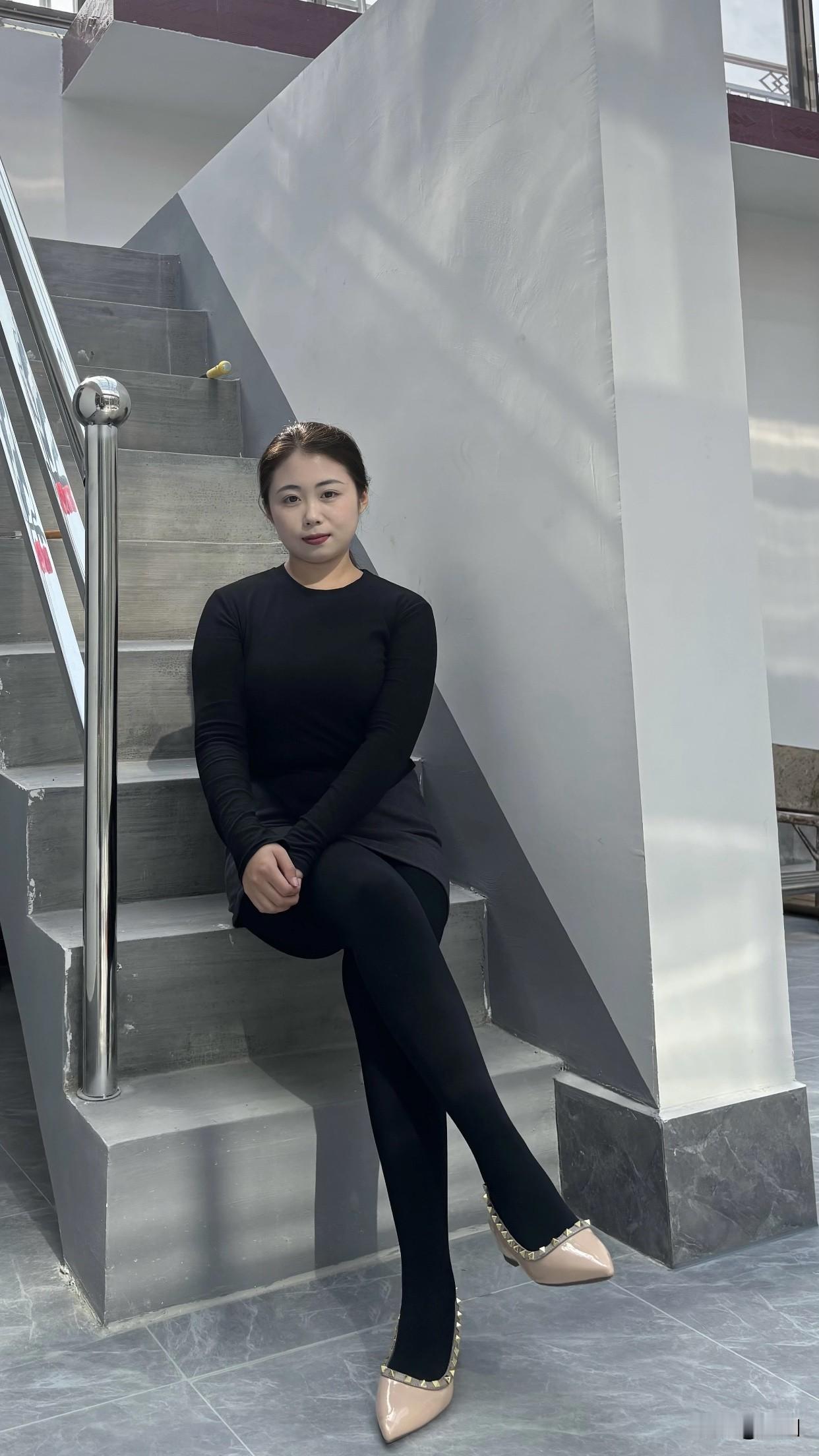 喜欢成熟的女人正常吗成熟女性的情绪稳定，相处起来舒适。