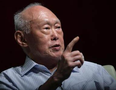 新加坡这个国家，从李光耀时代起，就养成了一个非常不好的习惯，那就是这么一个只有5