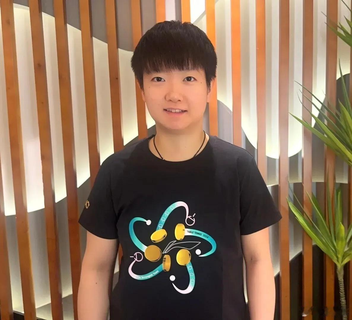 莎莎称以后也会出自传！根据《T》杂志8月28日中文版消息，莎莎称以后会写自传并