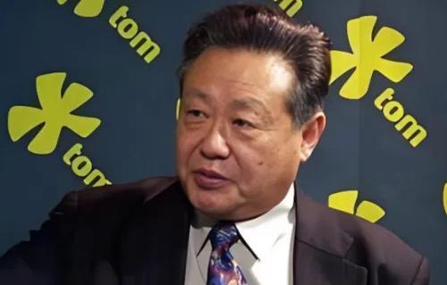 清华教授拿了福特基金、去了美国培训，然后2003年中国就取消强制婚检，婚检率从8