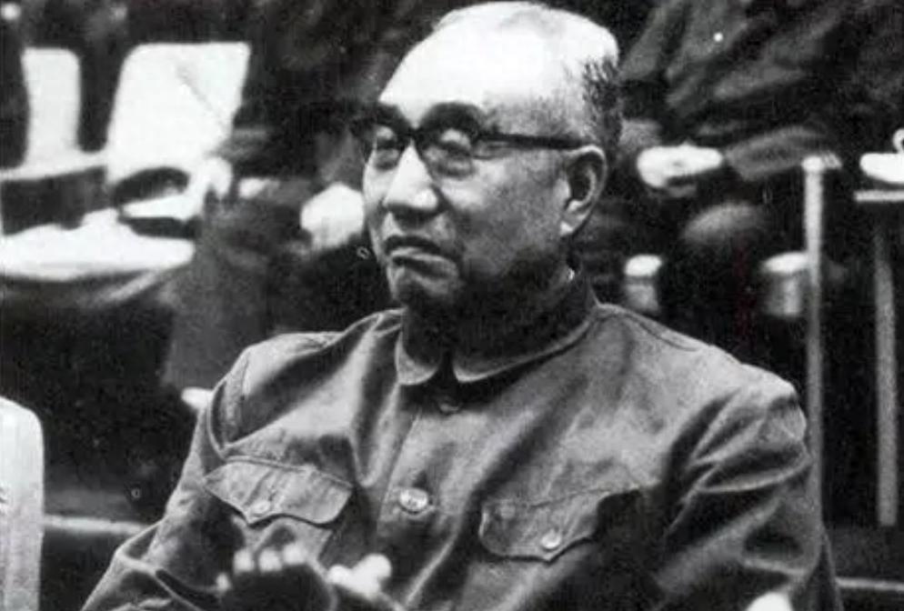 彭林贺陈叶均未在北京，关键时刻毛主席拍板：必须请我们的名将子敬再度出山1949