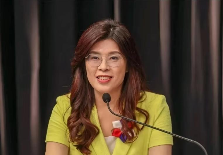 发现一个很奇怪的事情！蔡正元、赖岳谦、邱毅、张安乐，台湾政论四大剑客，出奇一致的