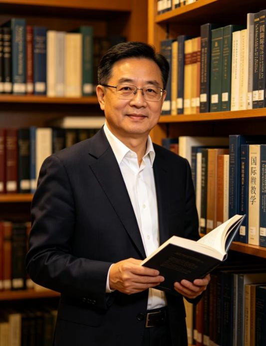 一位知名金融业专家说：散户与主力都快扛不住了！主力拼命拉，散户就是不进来。现在大