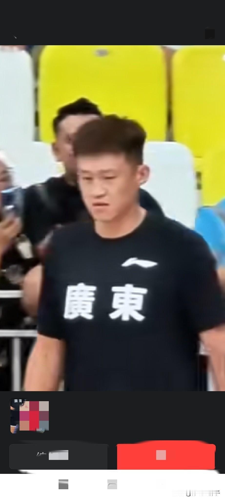 广东男篮历经波折，周鹏正式以助理教练身份回归，辽宁元素终于又一次主导广东男篮。职