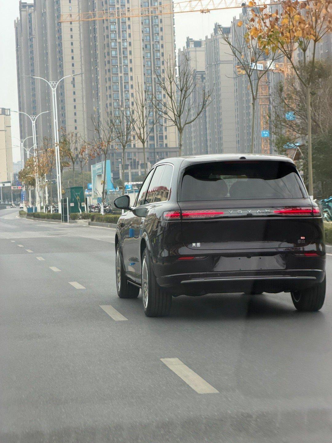 这岚图泰山，看轮毂就不简单啊