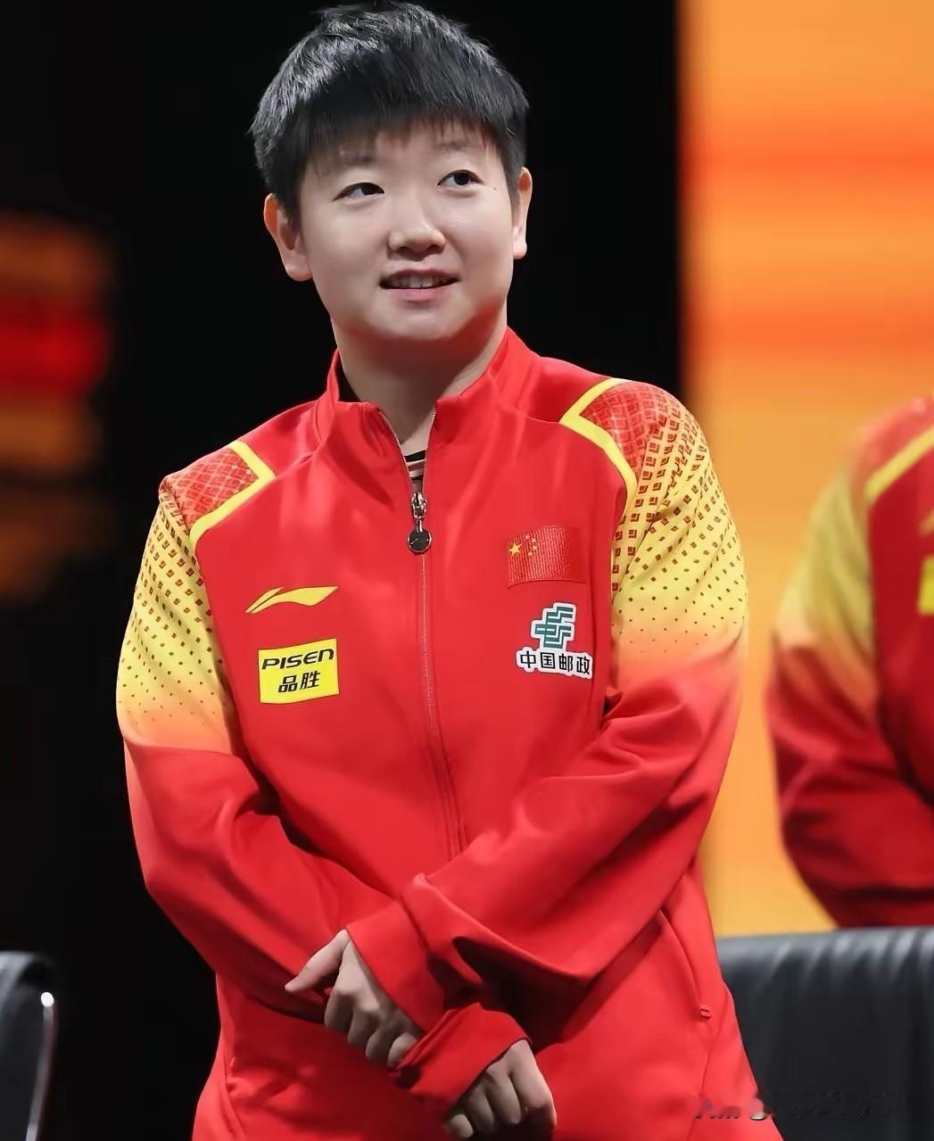 干得漂亮！[赞]​孙颖莎又火到国外了，​不是因为打赢比赛，而是因为成都混团