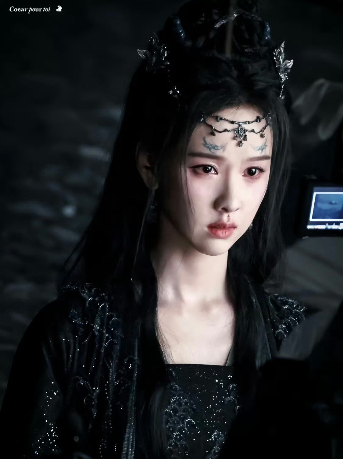 陈都灵怎么哭得乱七八糟的谁懂啊！陈都灵这段哭戏路透也太让人心疼了。雾妄言梨花带