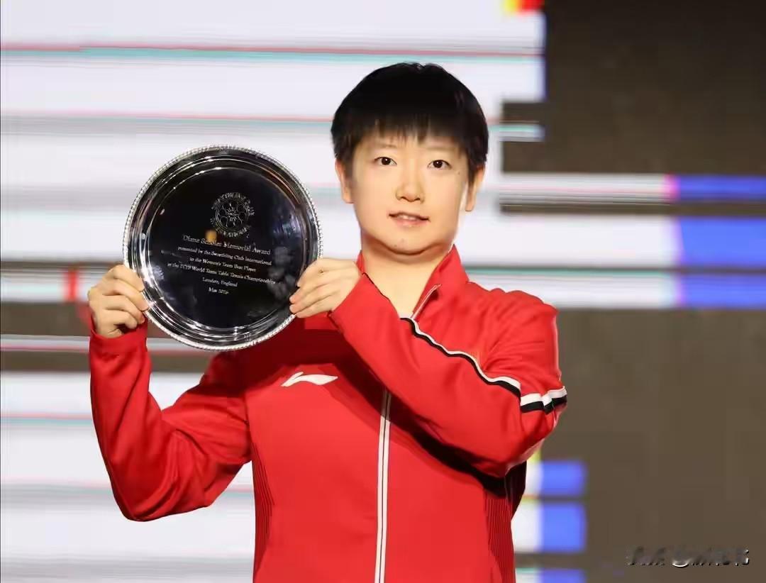 夺冠才6天再破天花板！孙颖莎手握两大顶级荣耀，直接封神！世乒赛女团逆转夺冠