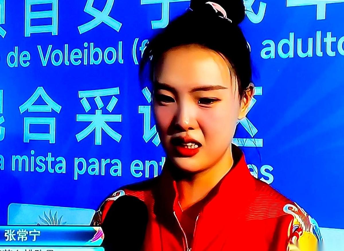 朋友圈刷到一条战报，我揉了揉眼睛。河南女排，赢了江苏。那个没有朱婷的河南队，