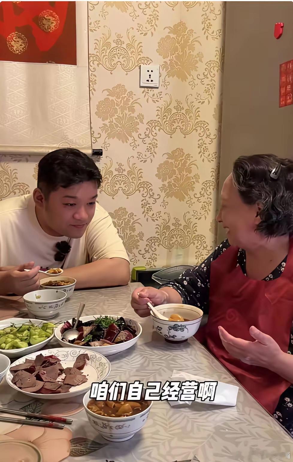尤浩然没戏拍，姥姥孙桂田给他指了条明路，比当网红实在