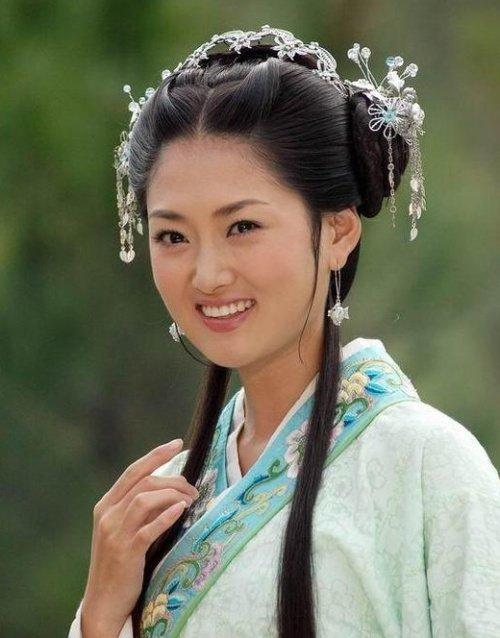 古籍中记载的诡故事古时苏州吴江有一个村民，我们姑且称其为某甲吧。这人比较好色，