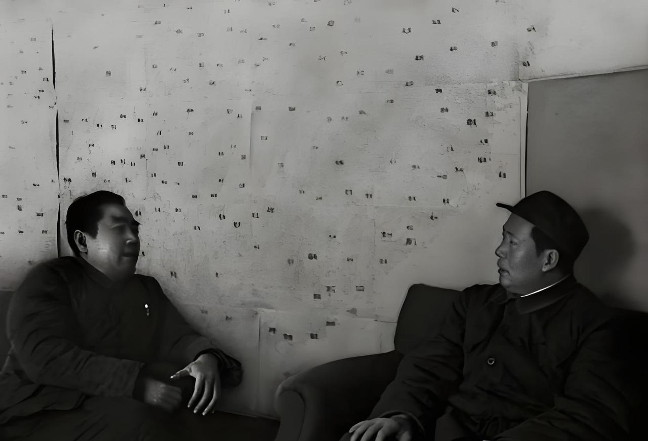 周总理晚年躺在病床上时，只要提起1935年贵州苟坝的那个深夜，眼眶总是忍不住泛红