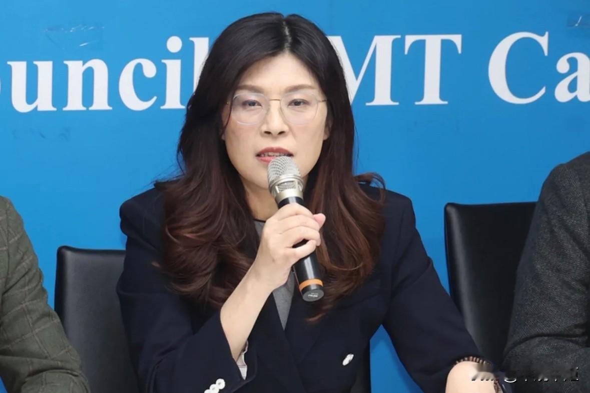 国民党主席郑丽文昨日（12日）接受日本《读卖新闻》专访时表示，若美国总统川普访中