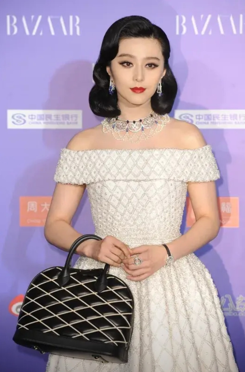 李晨和范冰冰谈过恋爱。他们曾经高调地在一起，在娱乐圈也是备受瞩目。那时候他们各