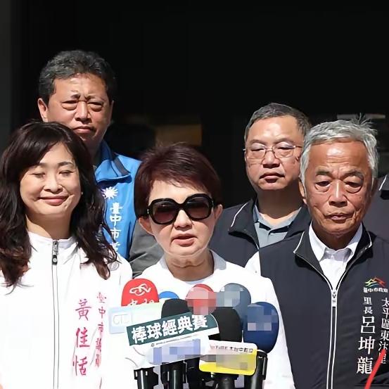 卢秀燕警告：“台湾只剩下3周时间，马上就要断气了！”，台湾民众直呼：被民进党坑死