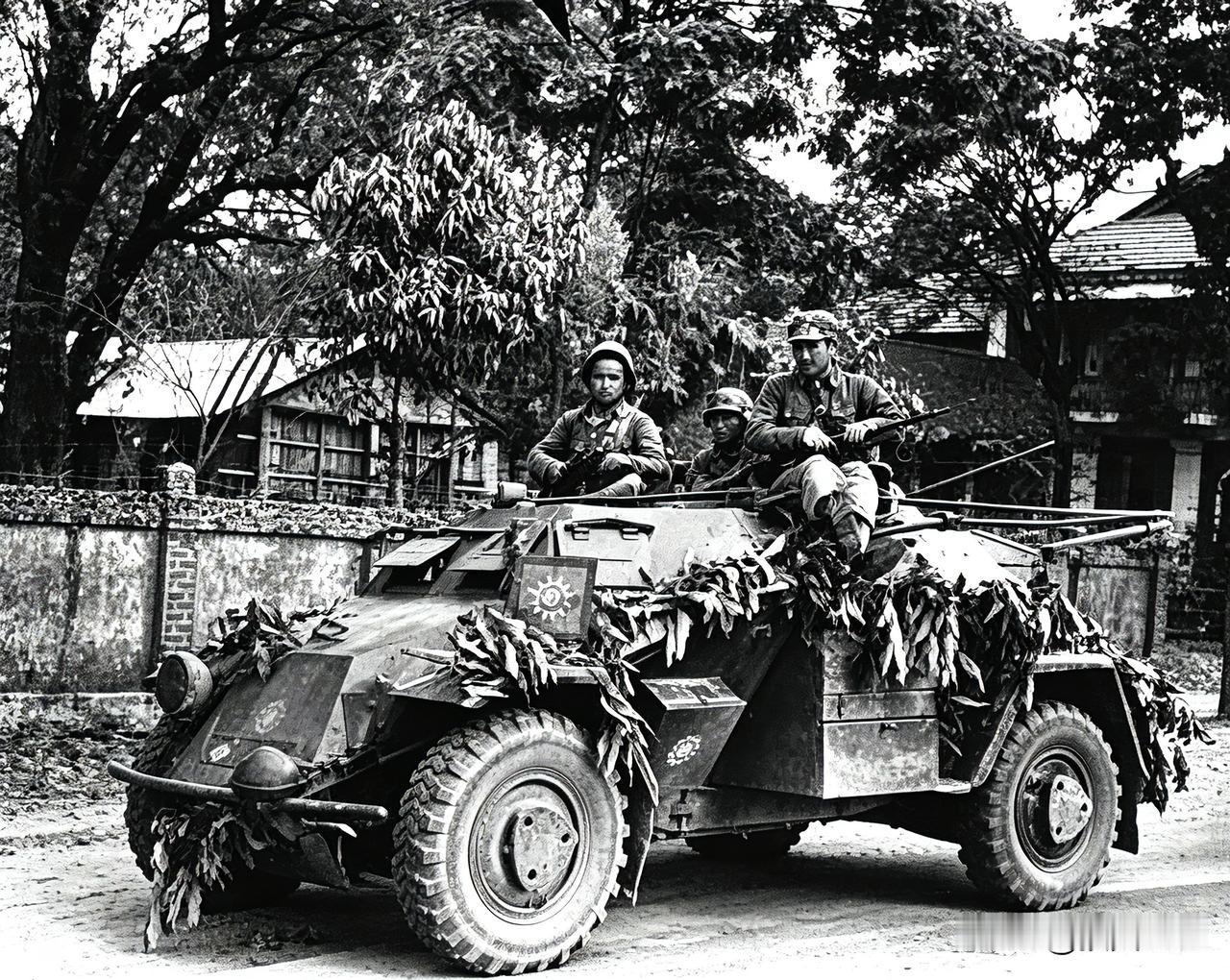 军迷社区——抗战国宝级德制豪须装甲车Sd.Kfz.222（霍希/豪须）4轮轻型