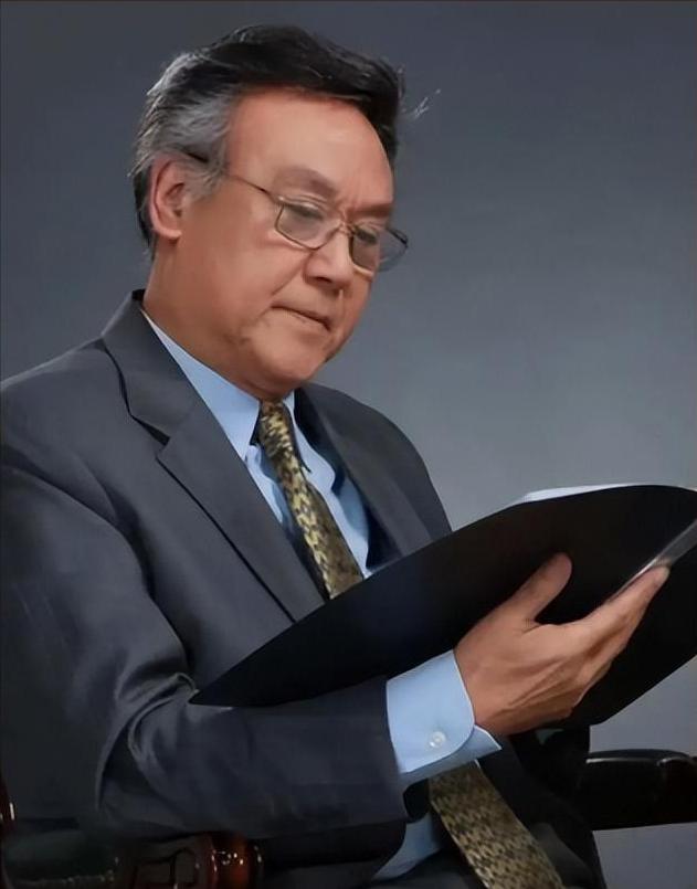 一针见血的一段话：“只有你老了才会懂得，所谓的天伦之乐，只不过是自欺欺人的幻想，