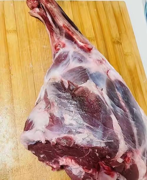 侄儿的“厚礼”，暖了我们的心窝老公的乡下侄儿，去年怀揣着创业梦想来到城里开饭