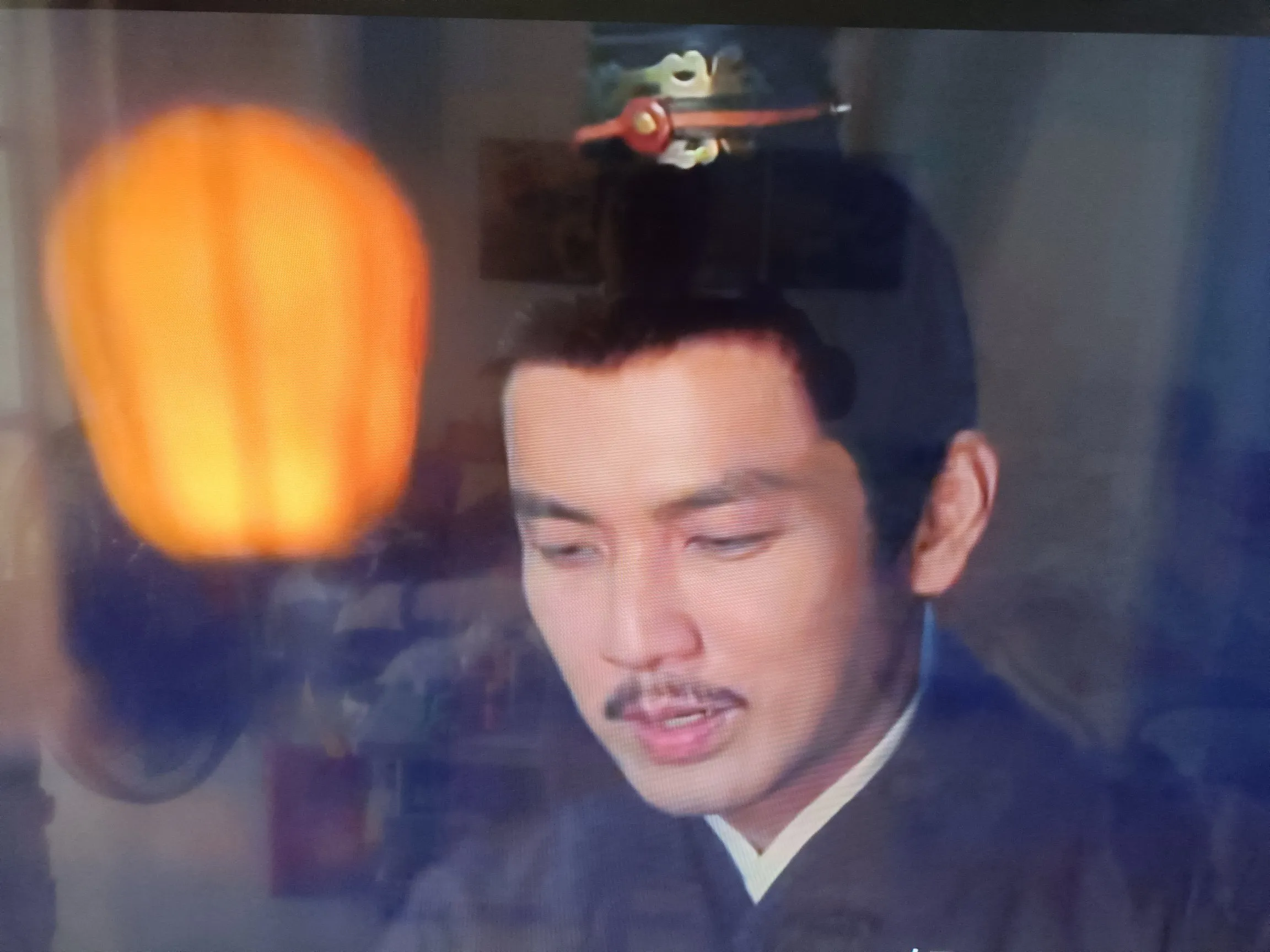 看了《藏海传》才知晓啊！港片的没落程度简直超乎想象了！这才过去多少年呀！想当年钟