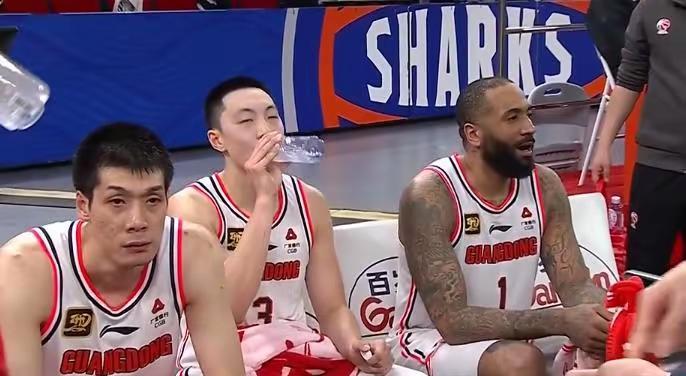 不留情面！广东队直接淘汰四人，杜锋收两大好消息就在这两天，CBA各大球队陆续公