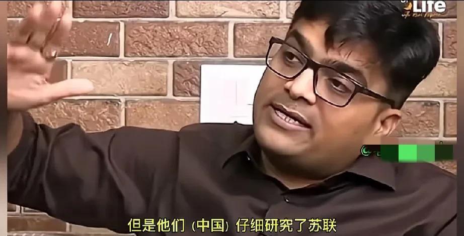 印度学者：中国的成功，印度永远学不会。印度著名国际专家谈到中国的成功，在于中国