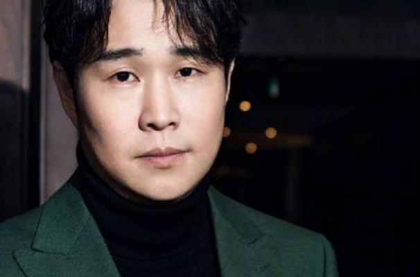 小沈阳每个月给他哥哥的卡里打5万，雷打不动。每个月5号，固定5万块整笔到账，备注