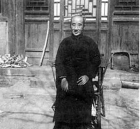 1913年，鲁迅掏出888块大洋，“啪”放在桌上，想为妻子朱安再找个老公，朱安一