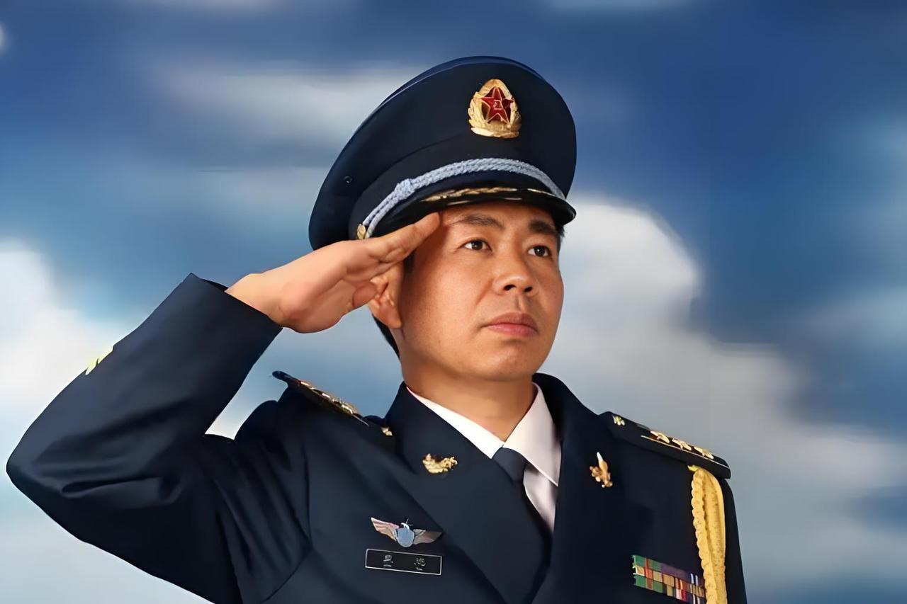 中美若开战谁更扛揍？戴旭揭秘：中国导弹碾压美军基地，西部大后方让美国颤抖！