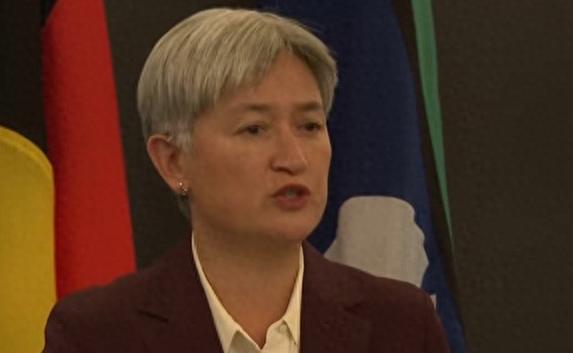 4月29日的北京，一场本就备受关注的中澳外交对话，因为一条关于能源的消息，