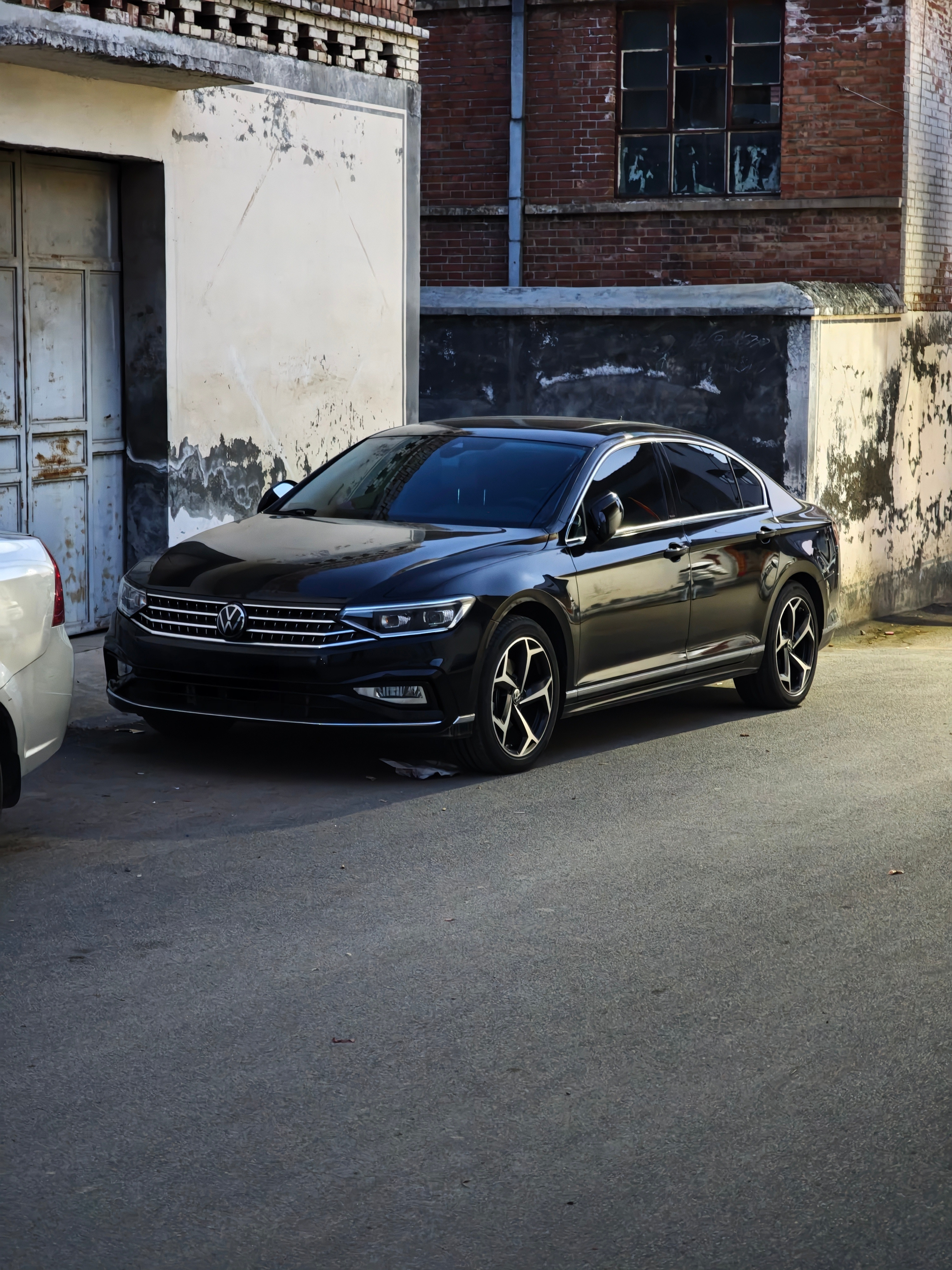 九代迈腾上市也挺久了，但八代迈腾现在依然非常耐看这也是我认为最好的一代迈腾，尤其