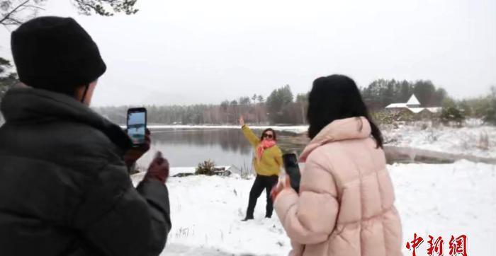 你在返程堵车，他在黑龙江看雪，我在杭州蒸桑拿！今天是国庆旅游返程高峰，