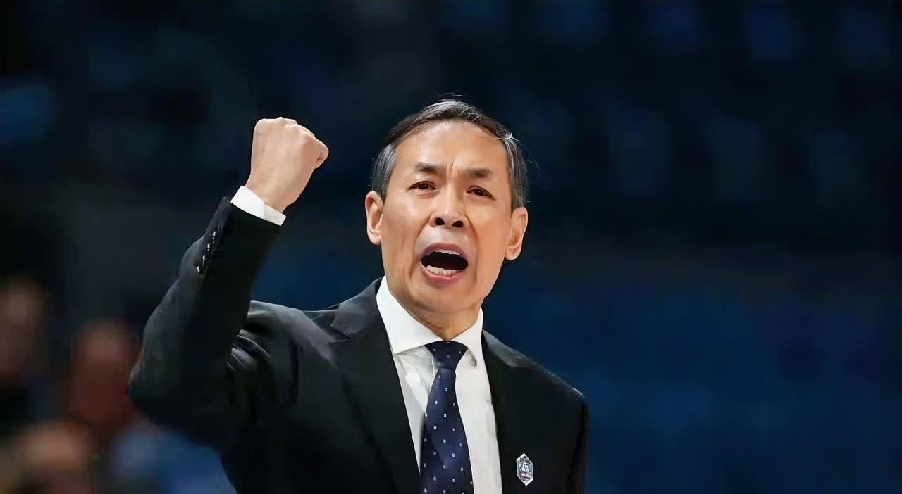 许利民：虽然输了，但这个经历对于我的执教和球队都是很大的收获许指导昨天有一点做