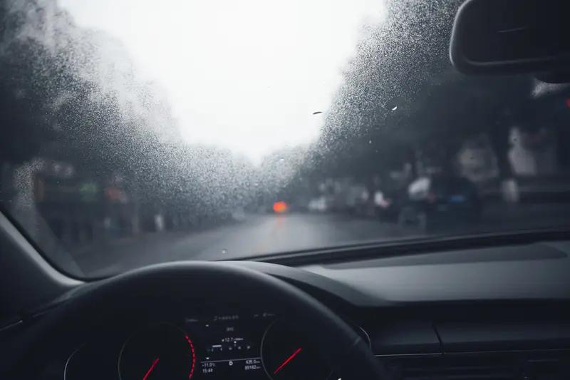 车内起雾开再循环还是内循环？车内起雾开内循环还是外循环，有不同情况啊。夏