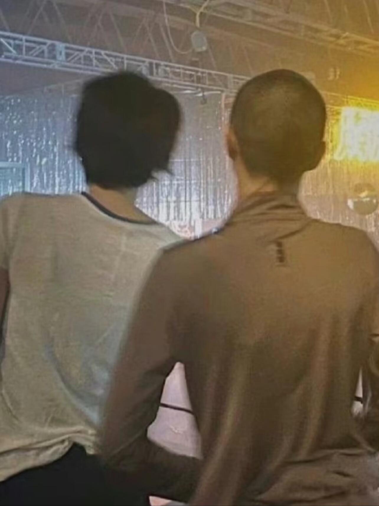 母女俩都有一种相同的气质…可盐可甜，可…发型互换～角色互换～