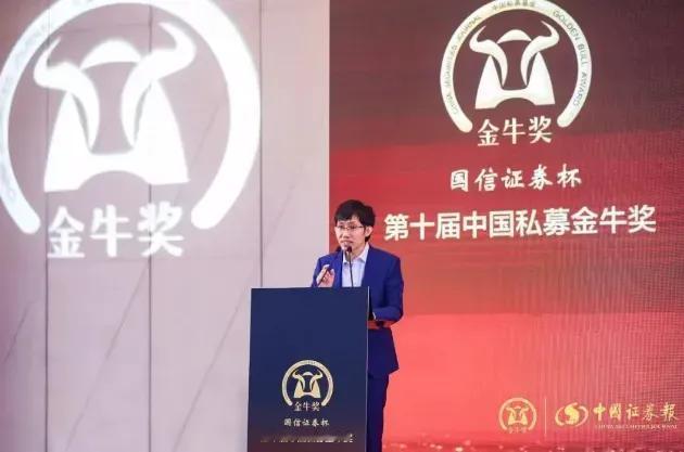 OpenAI已薅走10000亿美元融资，为何DeepSeek免费给你用，还不需要
