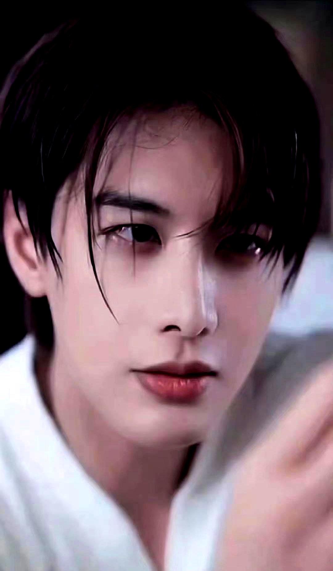 网友问何健麒拍戏会对女主心动吗？他大大方方地接住话题，坦白每一次都会心动