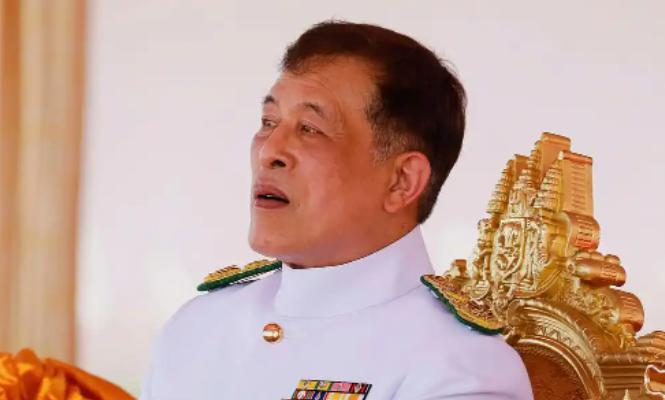 泰国国王宣布了2025年10月10日，泰国国王哇集拉隆功在曼谷接见中国新大使时