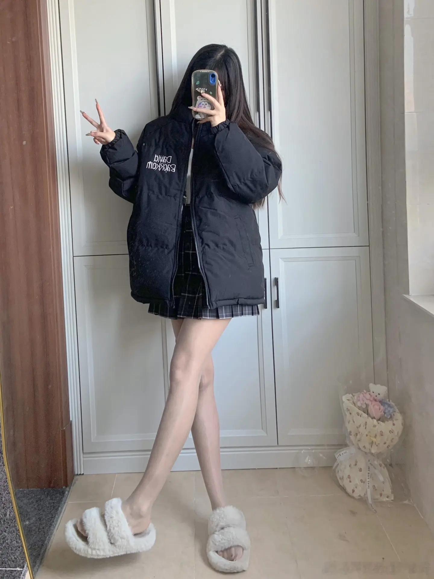 还是灰色丝袜更显可爱~