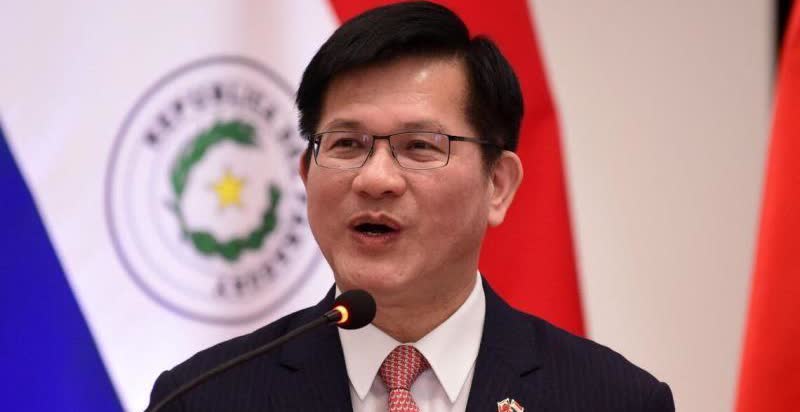 台外事部门负责人林佳龙众目睽睽下堂而皇之首次出现在纽约，还要求国际社会承认台湾，